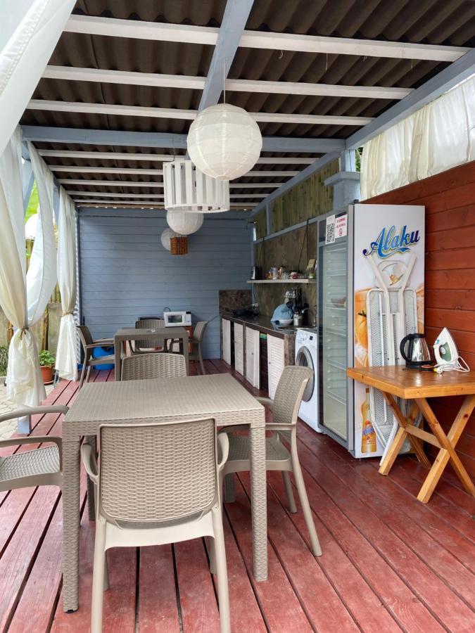 Эко Домики У Моря В Гаграх Gagra Exterior foto